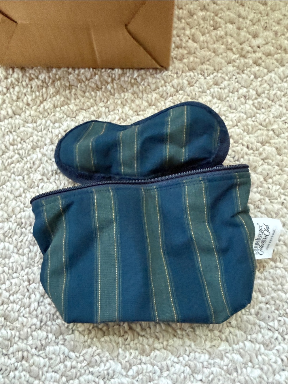 Longaberger 2005 Edition Renewal Basket (Mini Purse) Collectors Club - Picture 7 of 16